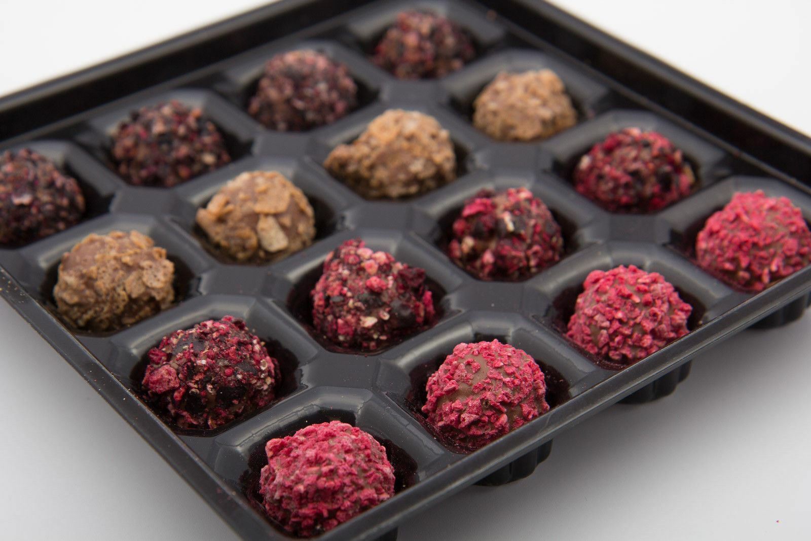 Pure Winter Selection Truffle Cube 15 pc 4.37oz
